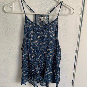 American Eagle Women's Blue Flowy Tank Size M